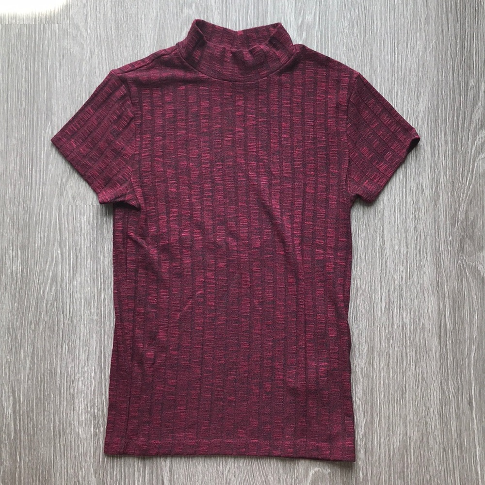 ✨3/$10✨ NWOT Burgundy mock-neck tops